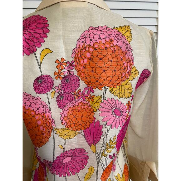 Vintage 1970s ALFRED SHAHEEN Floral Screen-Printed Shift‎ Dress zinnias - Picture 7 of 10